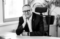 Metsa Headshots B&W-82