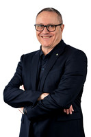 Metsa Headshots-73