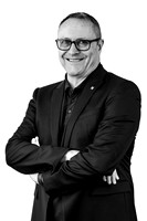 Metsa Headshots B&W-73